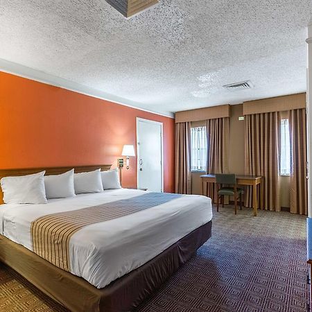Motel 6 Houston Medical Center - Reliant Park Экстерьер фото