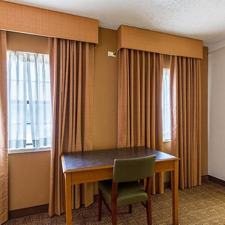 Motel 6 Houston Medical Center - Reliant Park Экстерьер фото