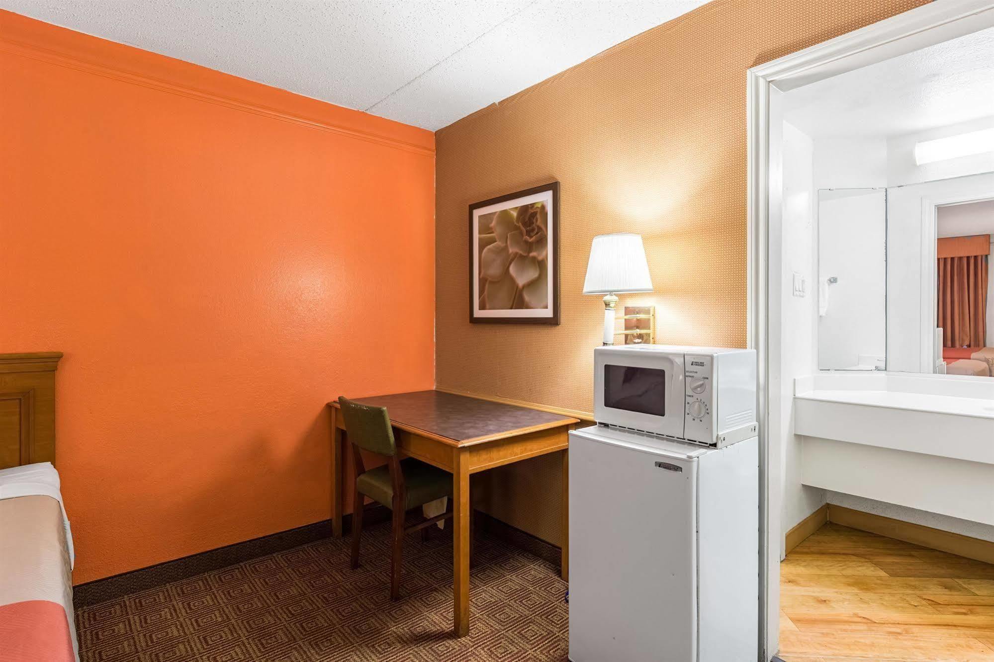 Motel 6 Houston Medical Center - Reliant Park Экстерьер фото