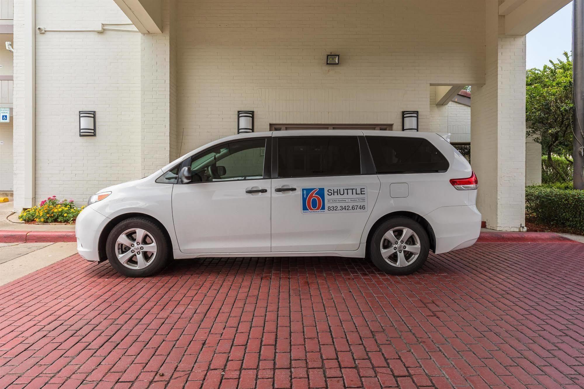 Motel 6 Houston Medical Center - Reliant Park Экстерьер фото