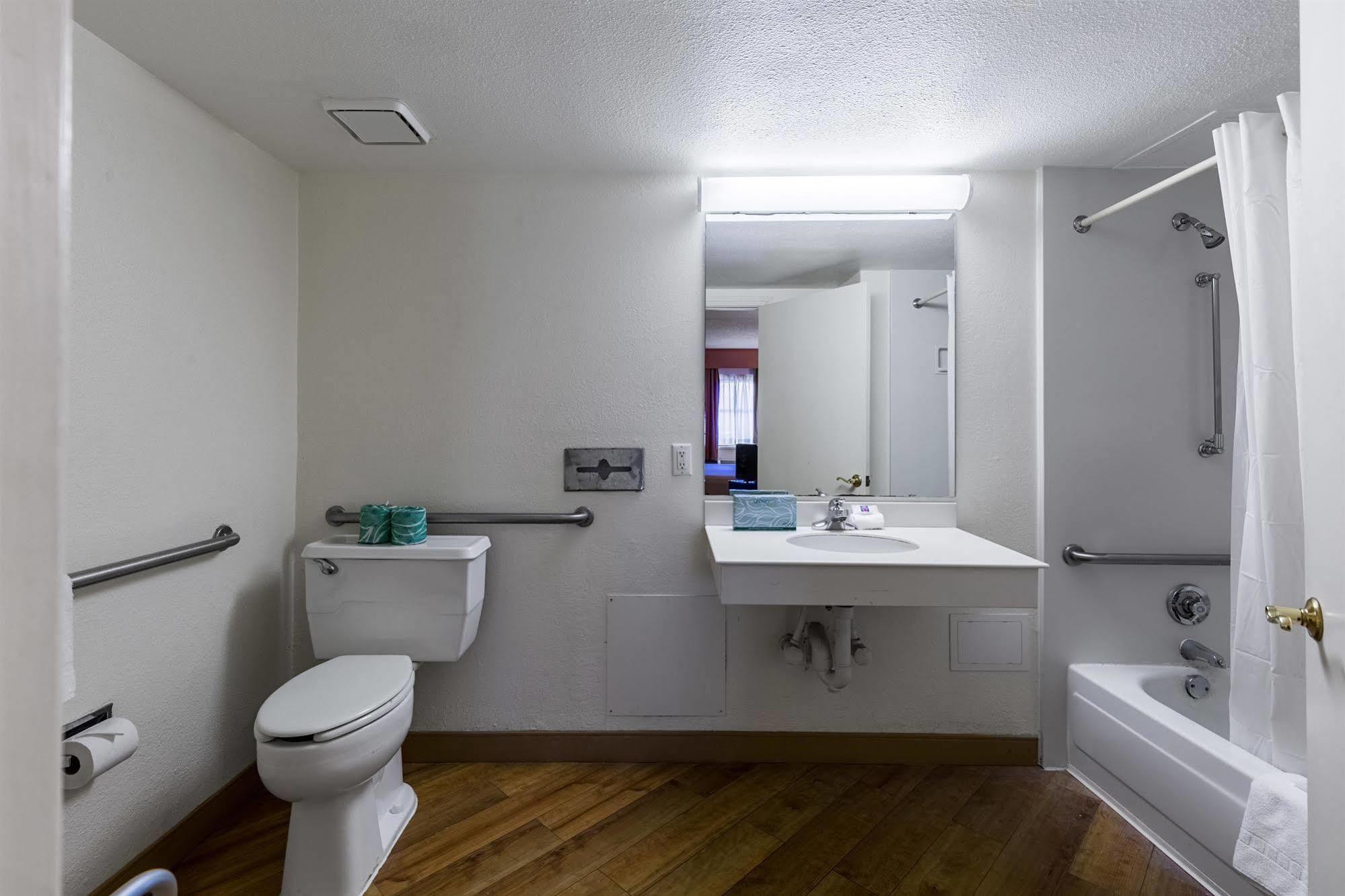 Motel 6 Houston Medical Center - Reliant Park Экстерьер фото